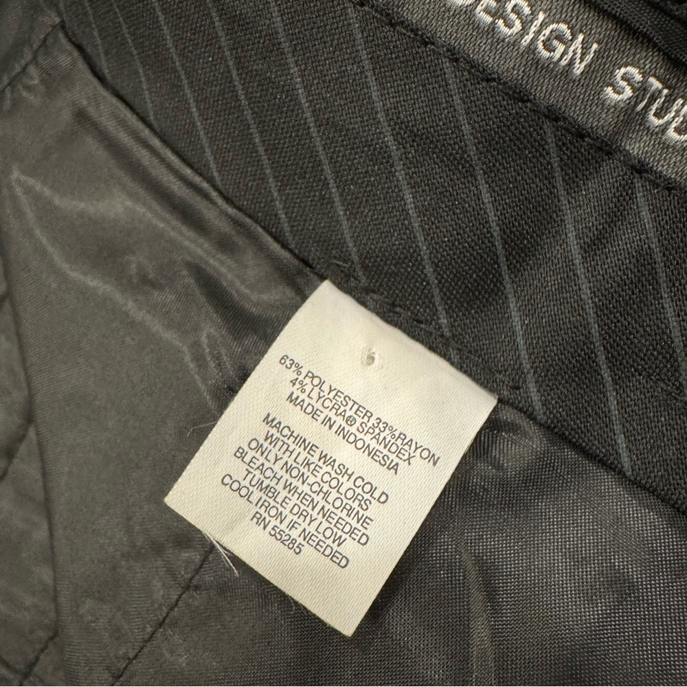 Express Design Studio Editor Pleated Shorts Size 2 - image 7